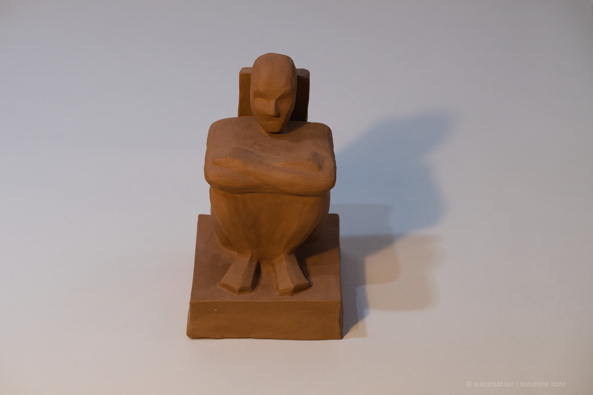 würfelhocker - eine skulptur aus ton - sukomotion | susanne kohl - Berlin